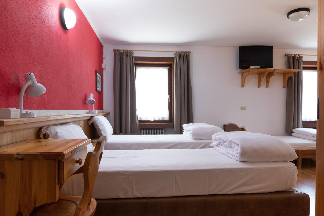 Hotel Meuble' Joli เบรยล์-แชร์วิเนีย ภายนอก รูปภาพ