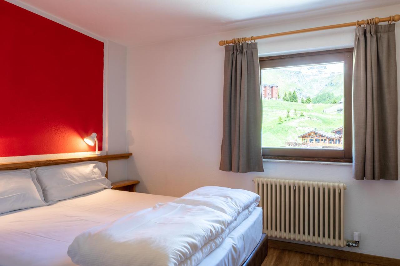 Hotel Meuble' Joli เบรยล์-แชร์วิเนีย ภายนอก รูปภาพ