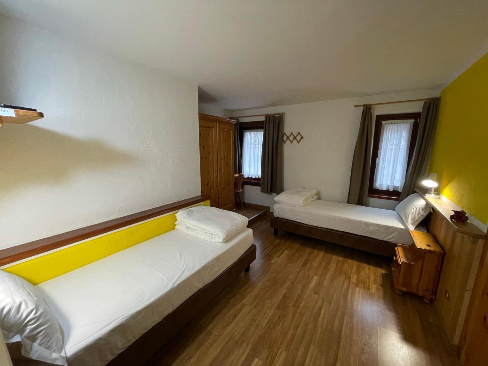 Hotel Meuble' Joli เบรยล์-แชร์วิเนีย ห้อง รูปภาพ